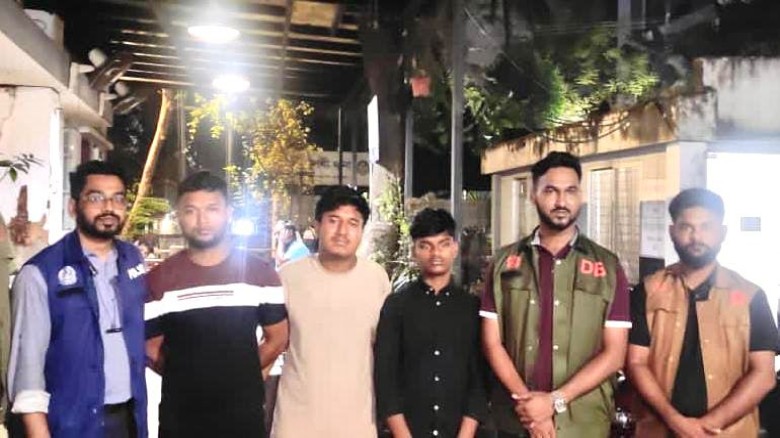 রাজনগরে ক্রিকেট খেলাকে কেন্দ্র করে যুবক খুন:  চট্টগ্রাম থেকে